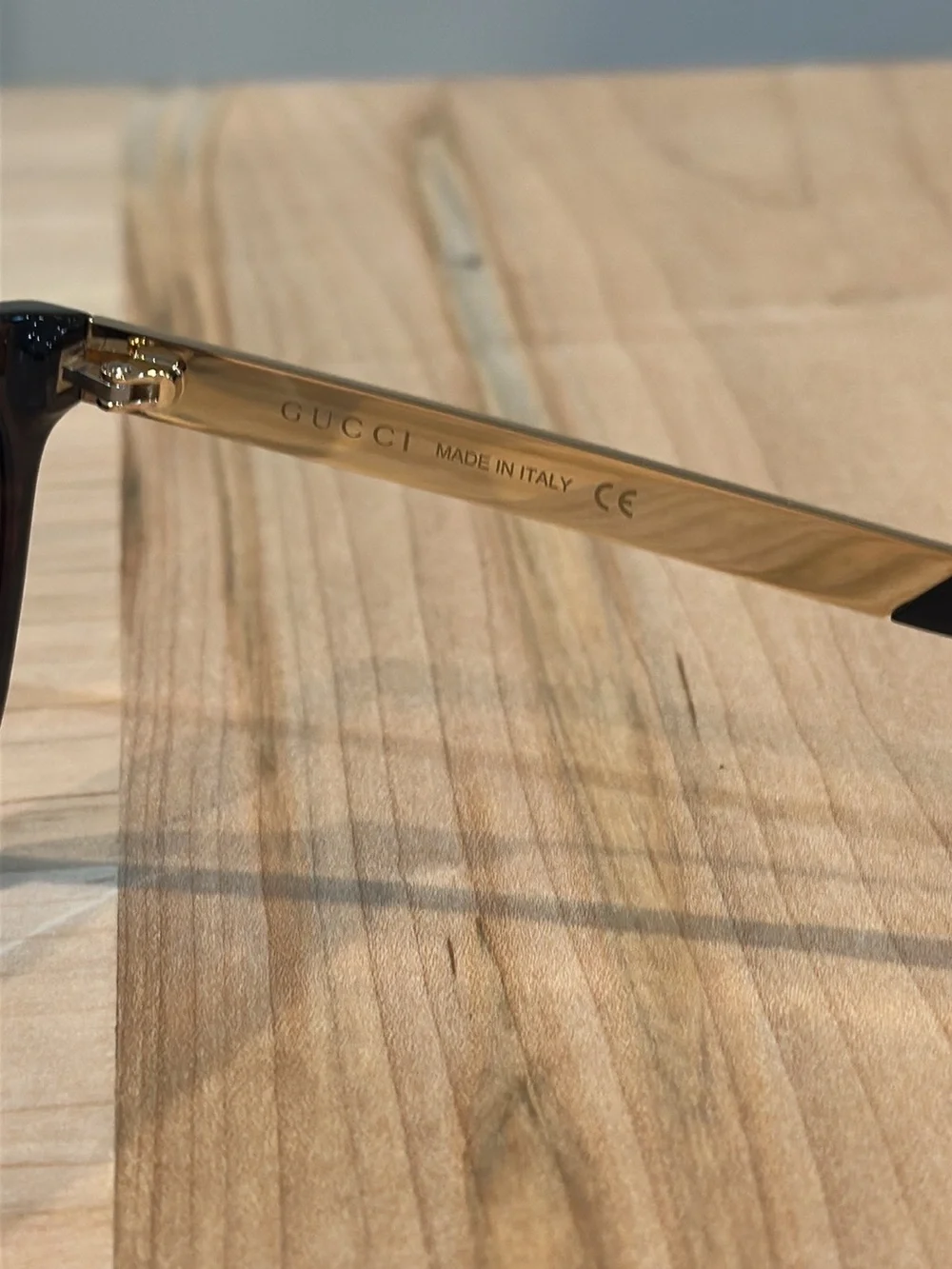 Gucci stylish sunglasses